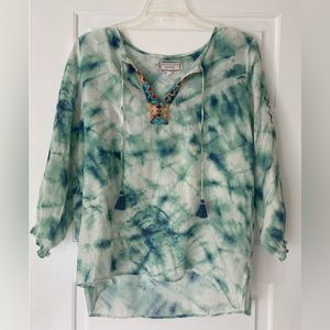 NWOT Johnny Was linen style tie dye embroidered blouse.M
